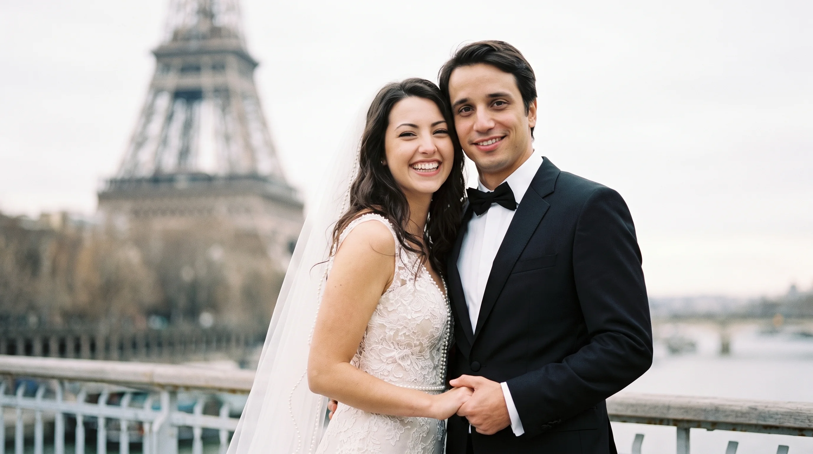 Paris wedding photo style